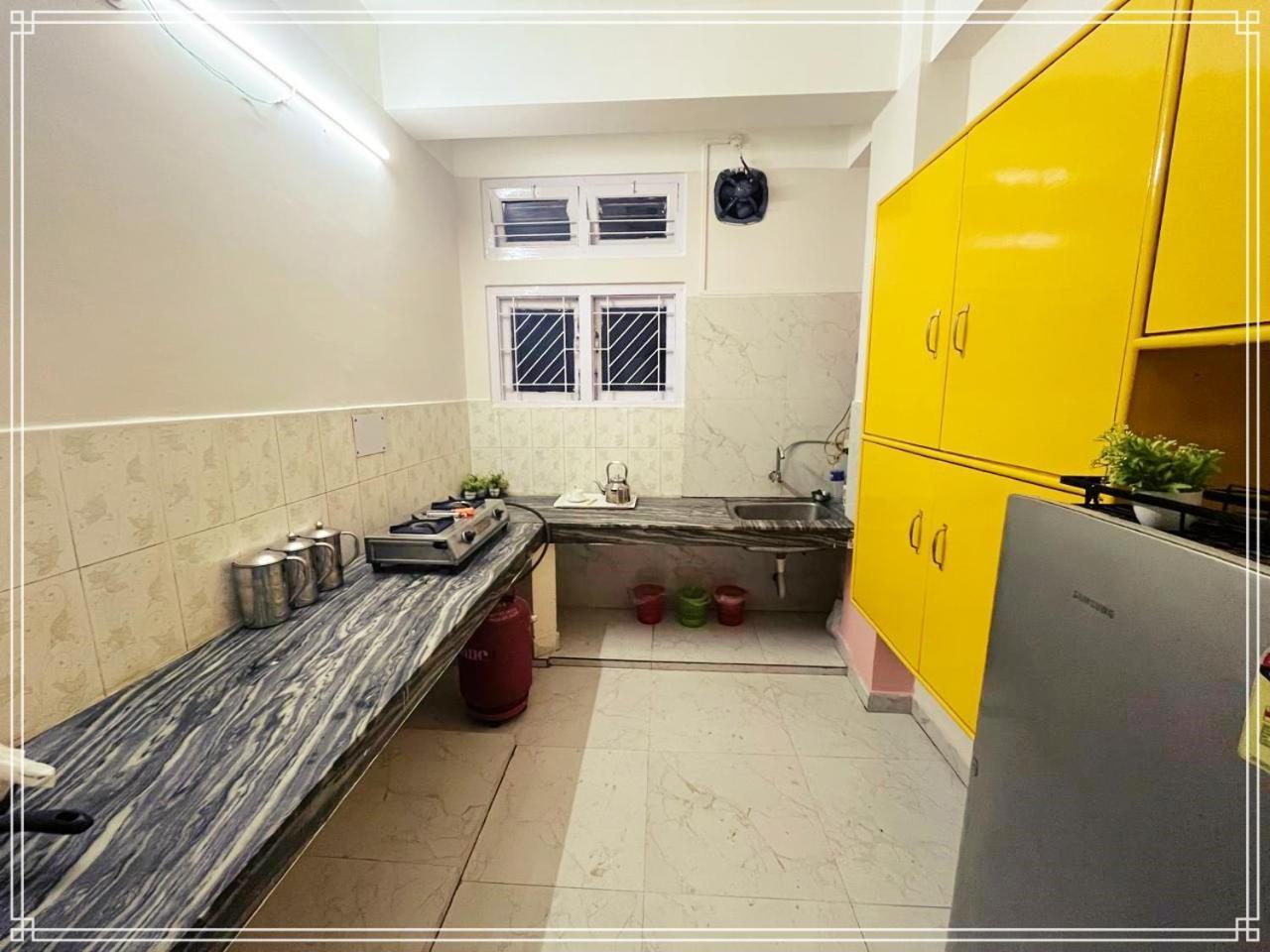 Kanak Laxmi Villa B & B Гувахати Екстериор снимка